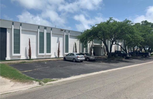 441 S HOUSTON St - 441 South Houston Street, Aransas Pass, TX 78336
