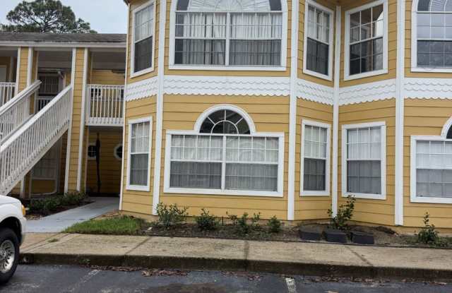 Ground Floor Spacious Condo in Gated Community Gallery 4