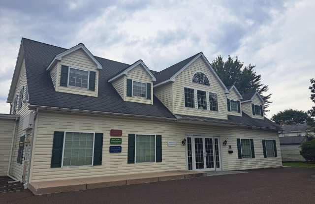 1534 W BROAD Street unit: 700 photos photos