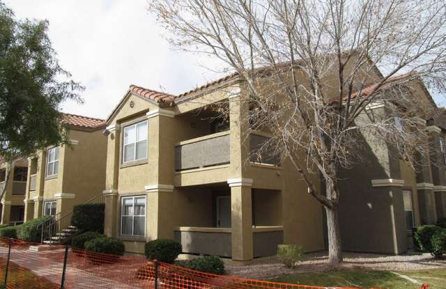 2nd Floor Latigo with detached garage photos photos