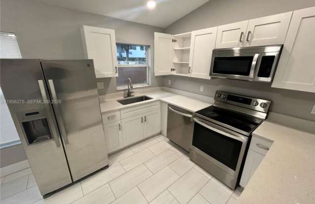 1724 NW 1st Pl - 1724 Northwest 1st Place, Miami, FL 33136 1724 NW 1st Pl - 1724 Northwest 1st Place, Miami, FL 33136