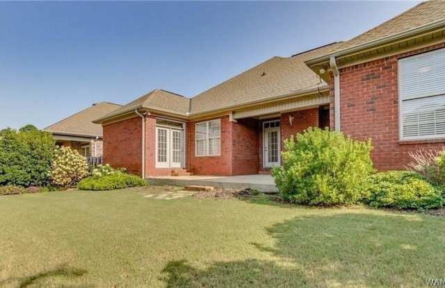717 Greenbriar Drive Gallery 2