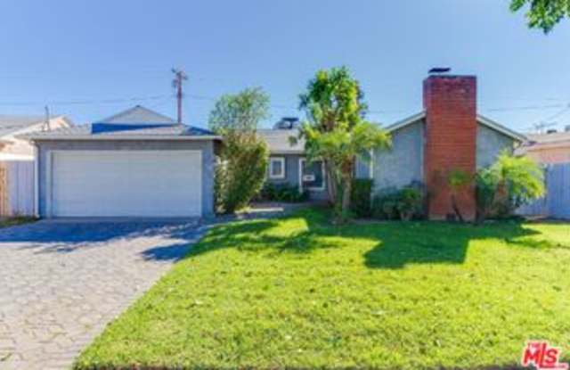 7858 Jamieson Avenue photos photos