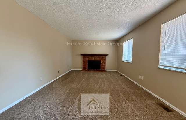 4645 Monica Drive East Gallery 4