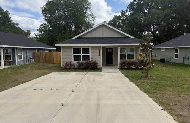 3 Bedroom 2 Bath In Alachua photos photos