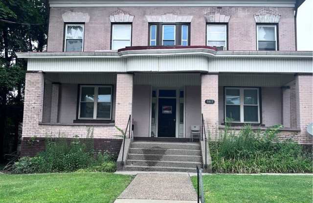 5807 Bartlett St photos photos