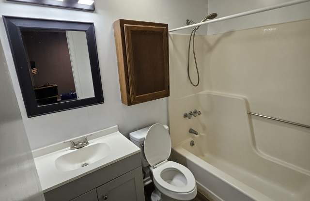 1905 Peach Creek Court - C Gallery 2