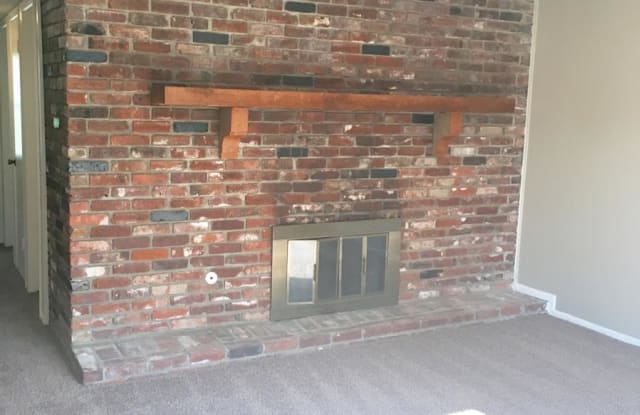 6307 Ash Avenue - 10 - 6307 Ash Avenue, Raytown, MO 64133