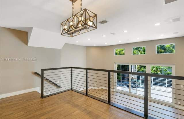 1707 E Las Olas Blvd photos photos