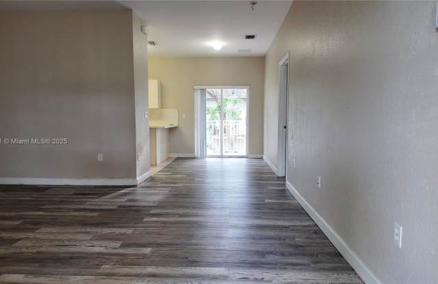 374 Northeast 27th Avenue - 374 Northeast 27th Avenue, Homestead, FL 33033