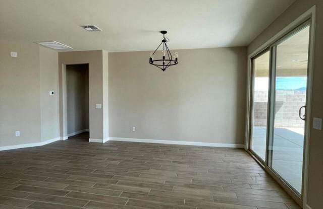4 Bed / 3 Bath Energy-efficient home! Highly-desired community, Saguaros Viejos,in Oro Valley. Gallery 4