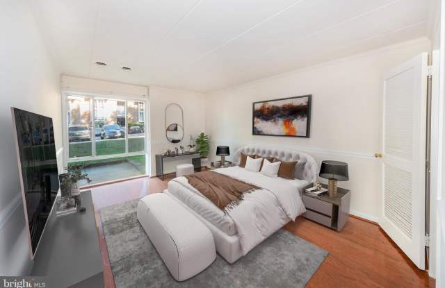 2653 REDCOAT DRIVE Gallery 2