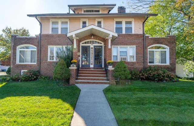 168 WEST PASSAIC ST - 168 West Passaic Street, Maywood, NJ 07607