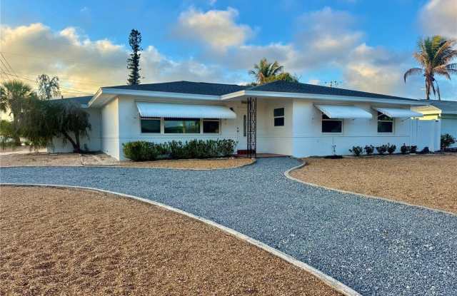 2100 E VINA DEL MAR BOULEVARD photos photos