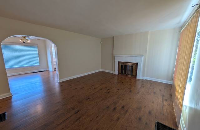 Reduced price! Charming 4-Bedroom Home in the Heart of 40205! Gallery 3
