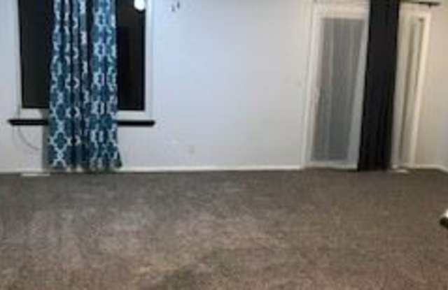 1246 S. Zeno Circle # E Gallery 2