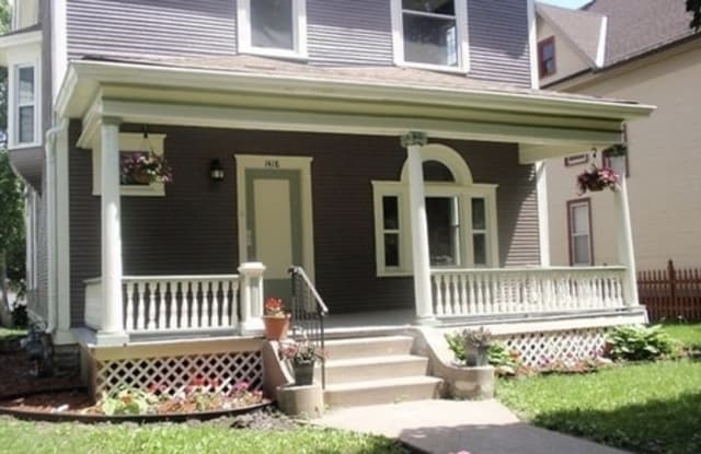 1418 Fremont Avenue N  1 - 1418 Fremont Avenue North, Minneapolis, MN 55411