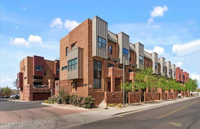330 S FARMER Avenue photos photos
