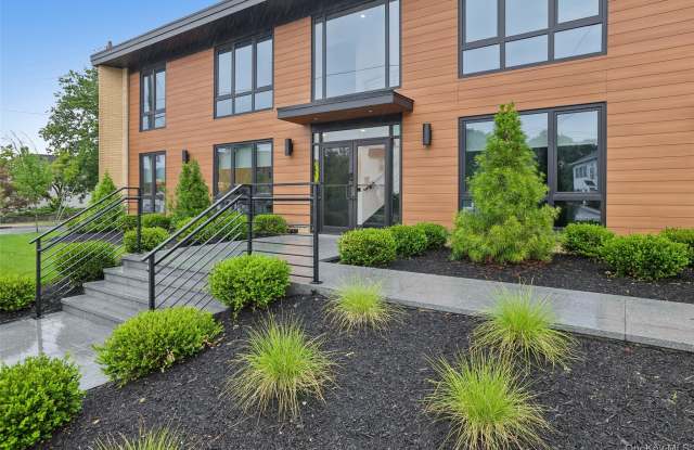325 Manville Road Gallery 3