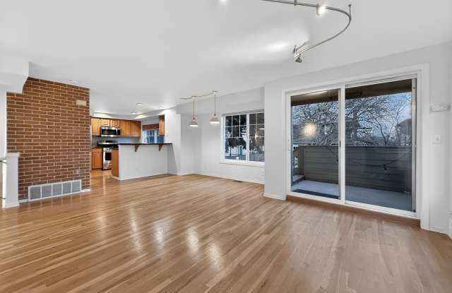 4418 Corliss Avenue North#Apt D - 4418 Corliss Avenue North, Seattle, WA 98103