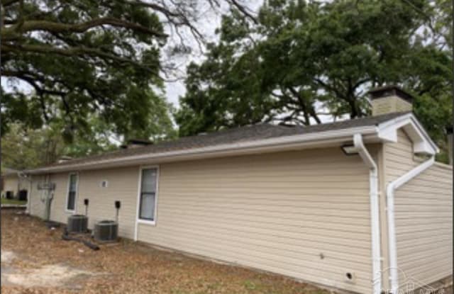 6394 Fairfield Dr - 6394 West Fairfield Drive, Myrtle Grove, FL 32506
