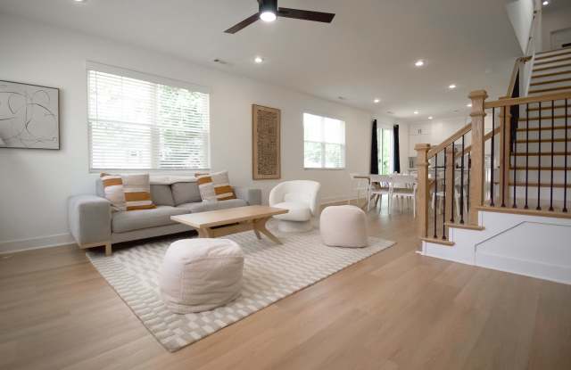 1320 Van Buren Avenue Gallery 3