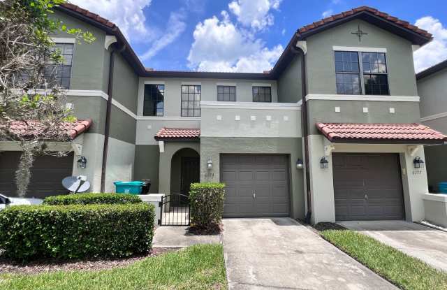 STUNNING 2 Bedroom, 2.5 Bathroom Townhome in Orlando!! - 6173 Apollos Corner Way, Orlando, FL 32829