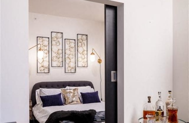 Variant Gallery 4
