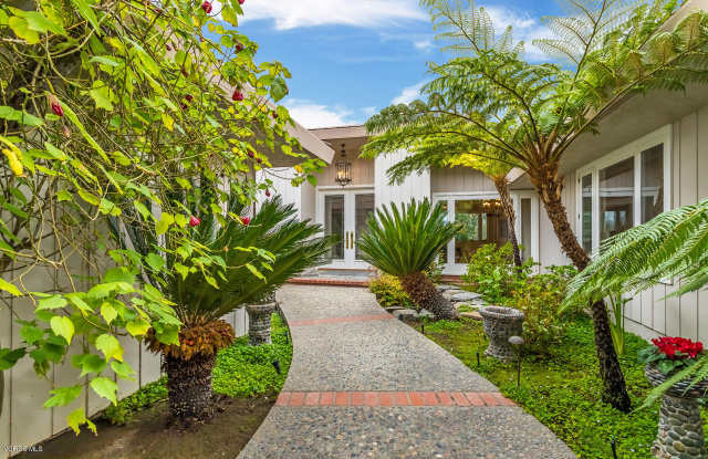32377 Lake Pleasant Drive Gallery 3