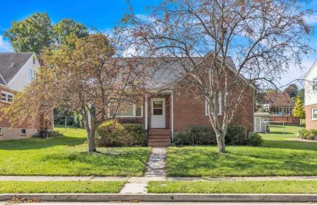 8212 Dorset Avenue photos photos