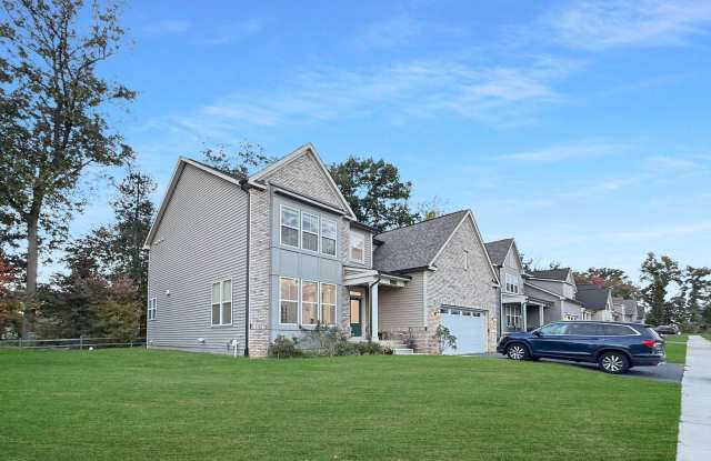 220 RED OAK RIDGE Place Gallery 1
