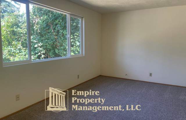 1303 Waite Street - 1311 Gallery 2