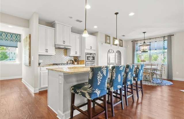 705 Pressing Drive photos photos