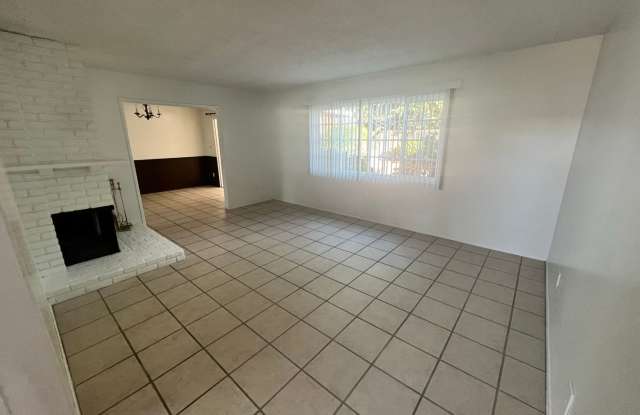 3/2 Bedroom home in El Cajon with a POOL! Gallery 4
