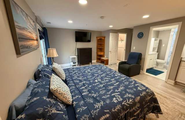 2568 AMBLING Circle photos photos