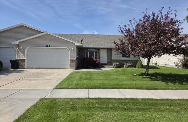 222 Robison Dr Gallery 1