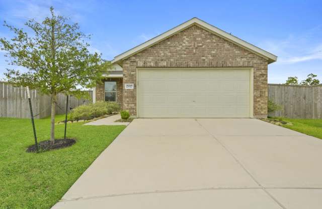 Charming Single-Story Home with No Carpet photos photos