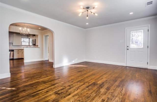 3147 Hedgerow Drive Gallery 4