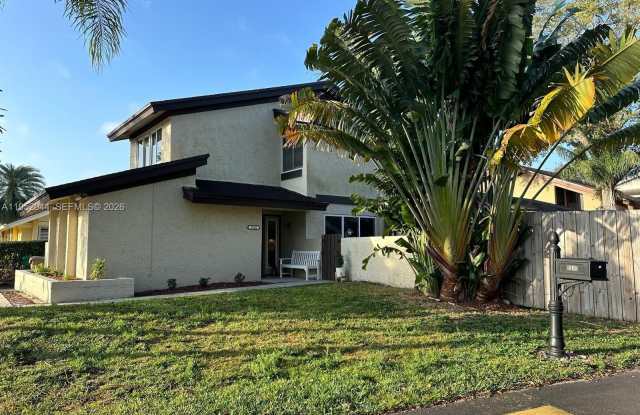 8320 SW 39th Ct photos photos