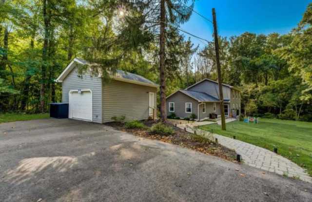 3508 Randall Road photos photos