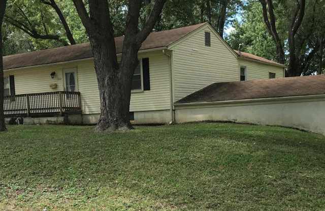 5512 Ralston - 5512 Ralston Avenue, Raytown, MO 64133