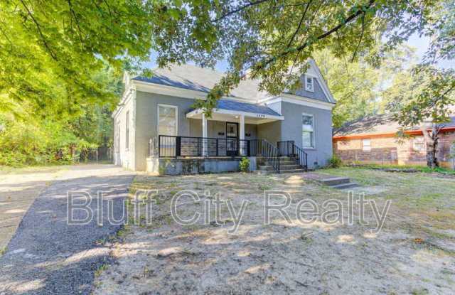 1639 Southern Avenue photos photos