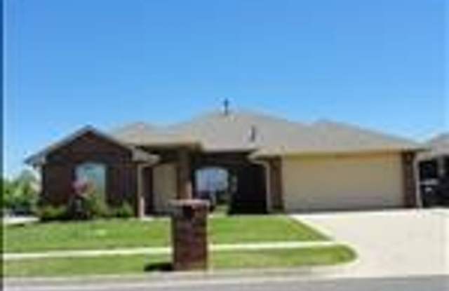4 Bedroom 2 Bath home close to the OU campus photos photos