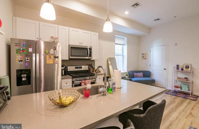 737 S 4TH STREET - 737 South 4th Street, Philadelphia, PA 19147
