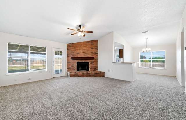 Beautiful Brick-Front Home with Spacious Living Areas & Private Backyard Gallery 4