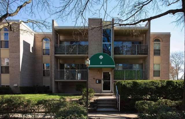 1 Canterbury Square Unit #402 - 1 Canterbury Square, Alexandria, VA 22304
