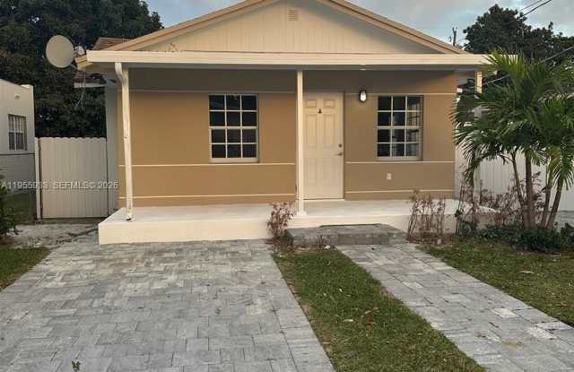 3123 NW 22nd Ct photos photos