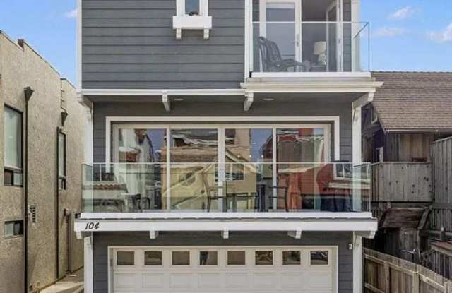 Luxury Furnished Hollywood Beach Home with Spectacular Ocean Views Gallery 1