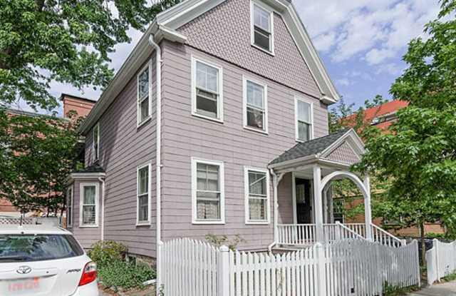 8 Westerly Street8 Westerly Street - 1 photos photos