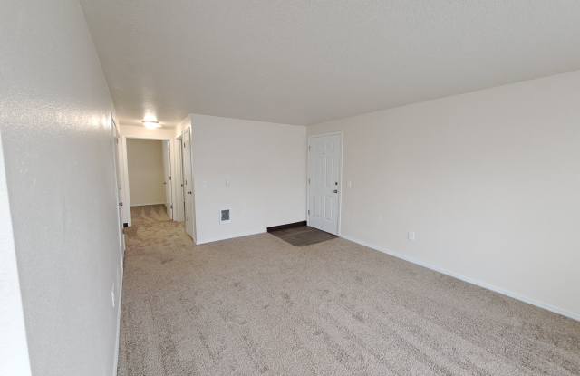 Park Avenue Village Apartments Gallery 3